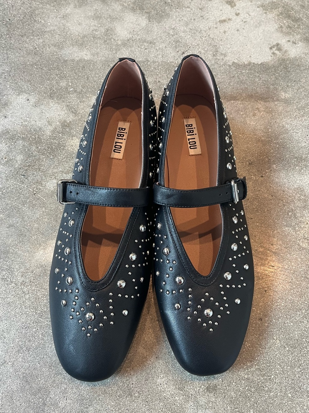 NWOB Anthropologie Bibi Lou Silver Studded Mary Jane Flats Black Size 40 EU